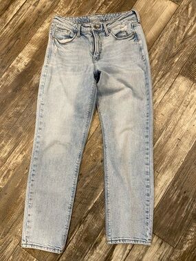 Old Navy Light Wash Straight Leg Jeans